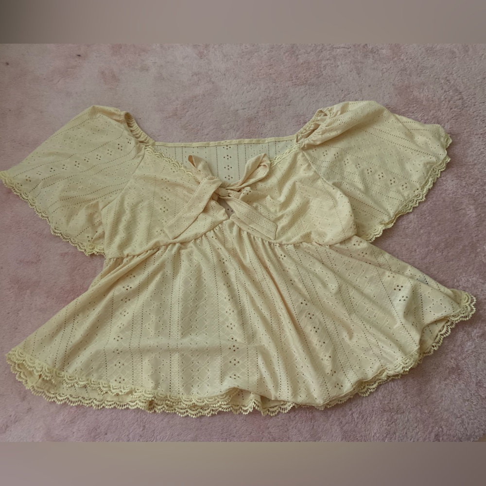 SHEIN Curve Pale Yellow Eyelet Tie-Front Top